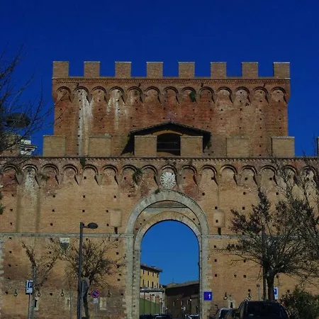 Charming * Siena